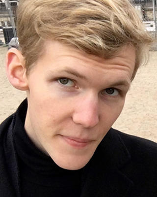 Colton Valentine headshot