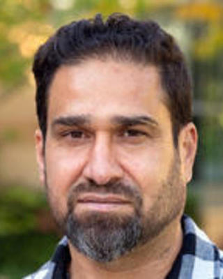 Bezhan Pazhohan headshot