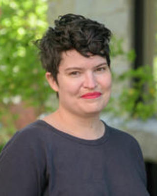 Jennifer Oliver headshot
