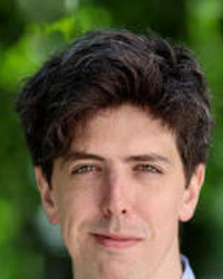 Thomas Kelly headshot